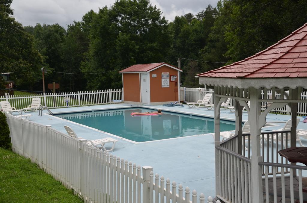 Ft. Wilderness Rv Park And Campground Whittier Eksteriør billede